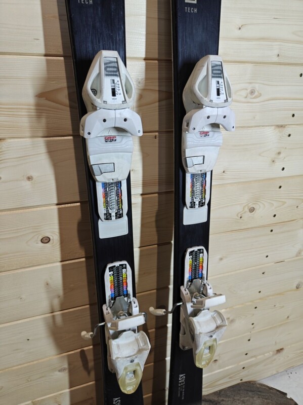 LYŽE HEAD EASY JOY 153CM